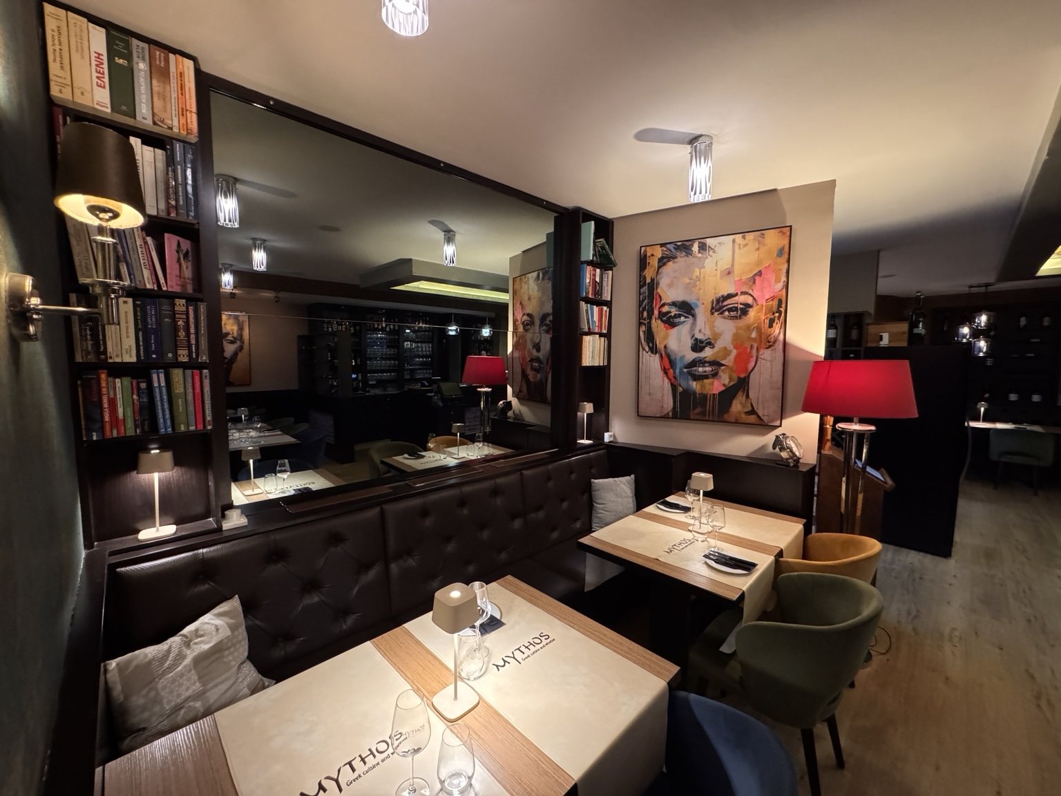 Moderner Innenbereich des Mythos Restaurants in Dülmen